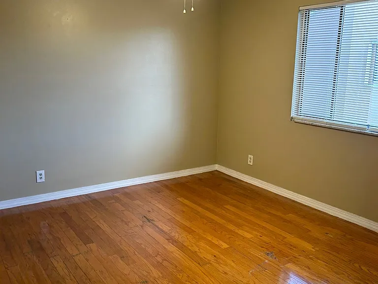 139 Sparrow Dr #3F — Photo 10
