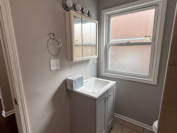 5th image of 9426 S Wentworth Ave #877428737