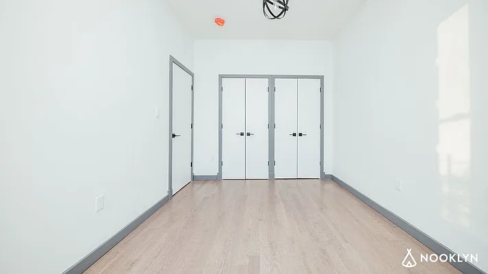 Rented by Nooklyn NYC LLC | media 7
