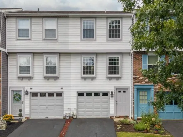 183 W Russets Cir, Bridgeville, PA 15017