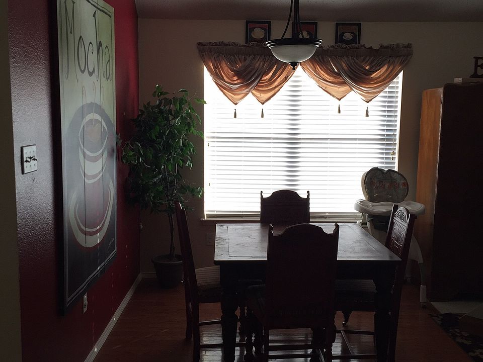 Breakfast nook