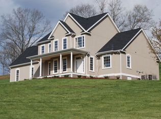 30 Turkey Creek Rd, Leicester, NC 28748