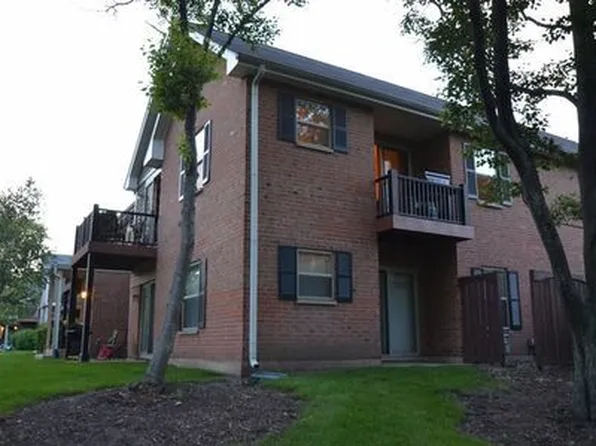 1312 McDowell Rd #202, Naperville, IL 60563