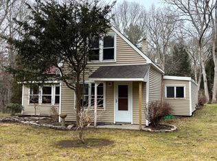 20 Unkuri Dr, Charlestown, RI 02813