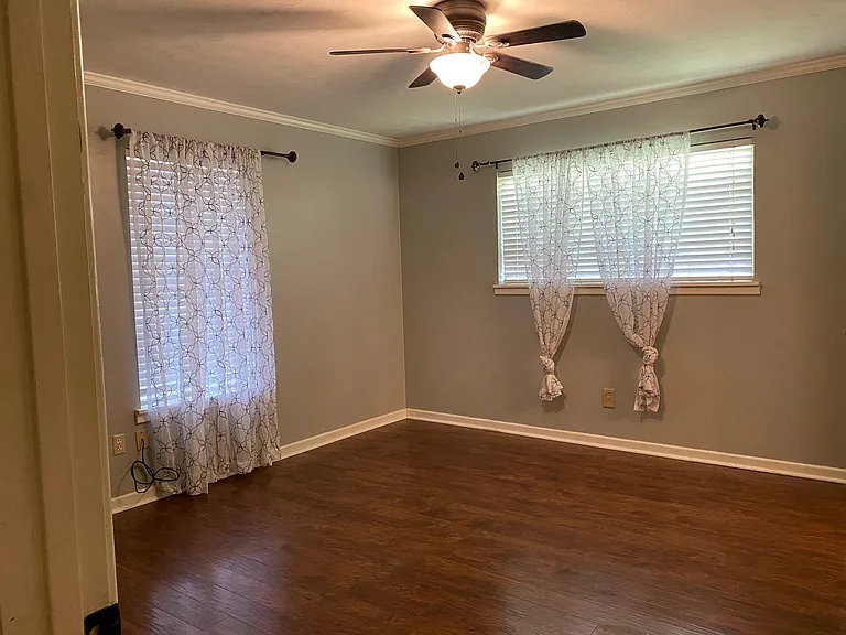 600 Bellaire Dr — Photo 18