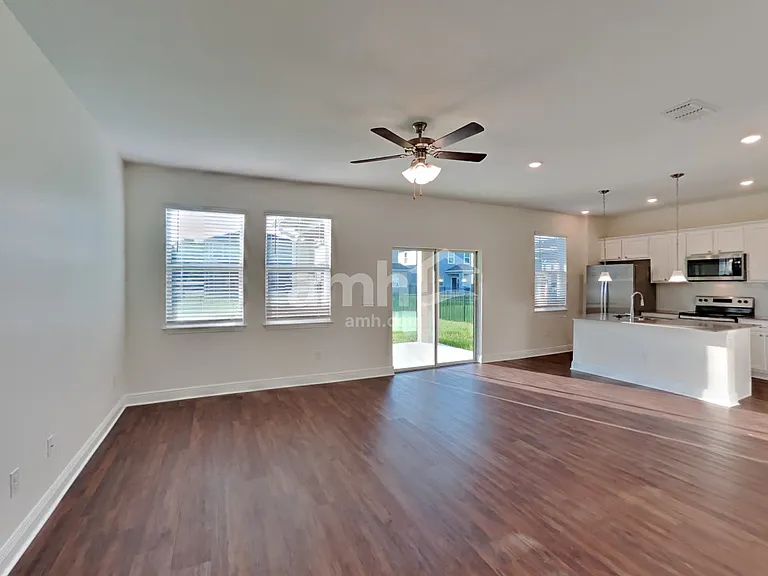 22500 Bellini Cir — Photo 8