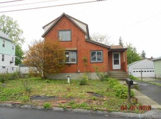 32 Columbus Ave, Stratford, CT 06615