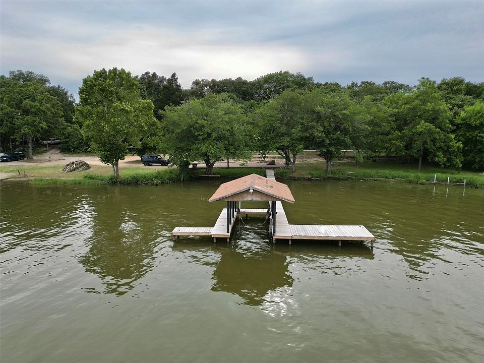 1st image of 113 Shoreline Dr