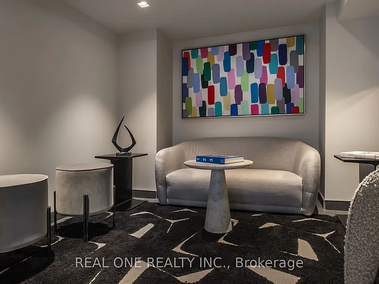 1 Jarvis St #820 — Photo 21