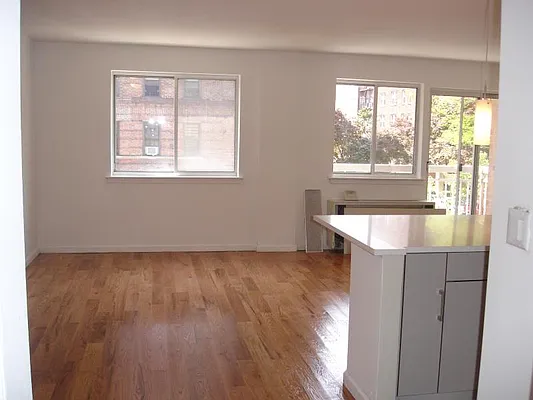 Rented by Bahar Management | media 16