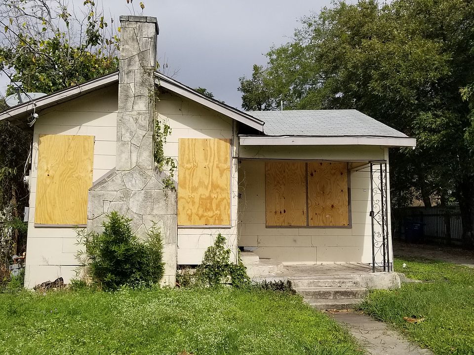 1st image of 1807 N CENTER