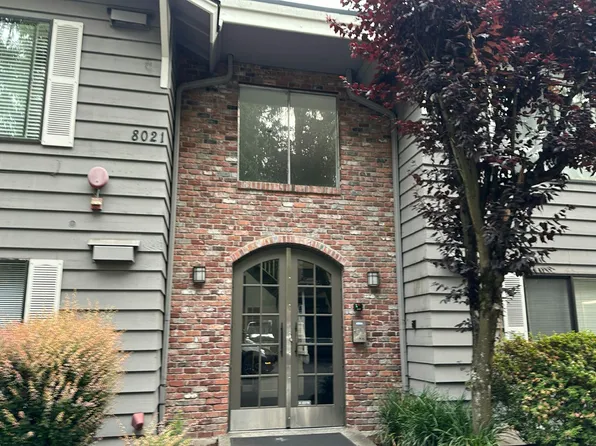8021 234th St SW APT 212, Edmonds, WA 98026