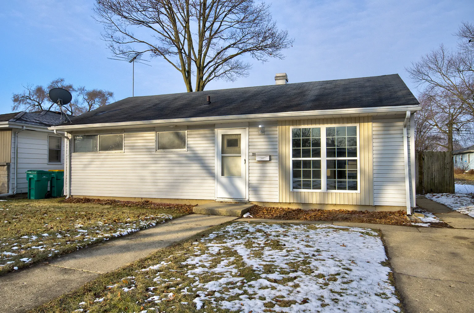 209 S Reed St photo 1