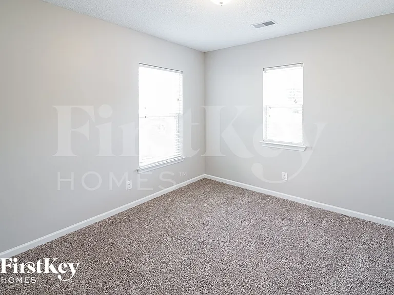 112 Chemistry Cir — Photo 11
