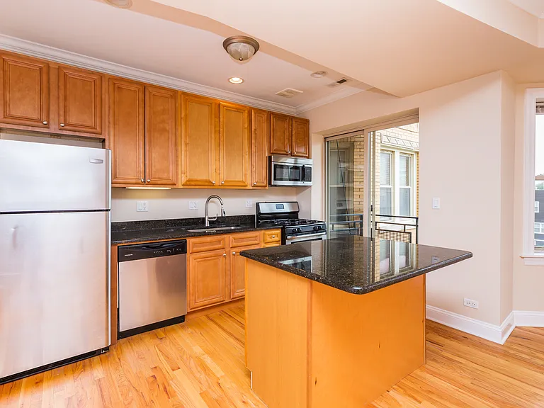 3510 W Cortland St #1S — Photo 5