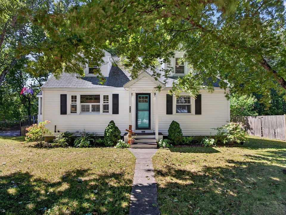 1st image of 473 Foster Rd
