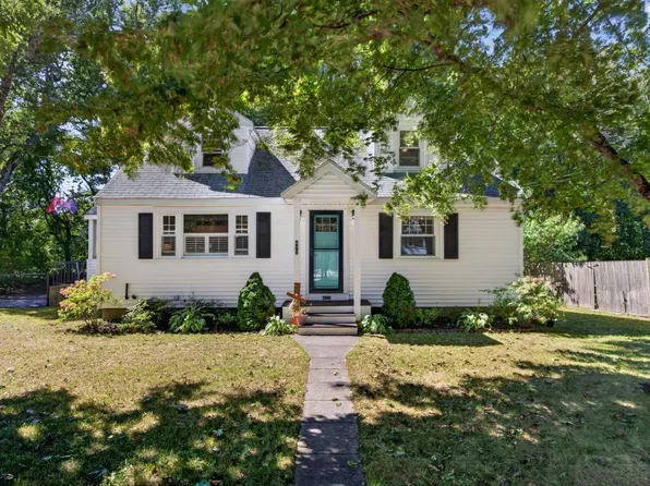 473 Foster Rd, Tewksbury, MA 01876
