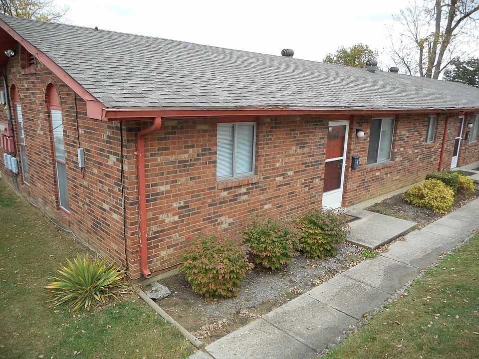 1st image of 395 N C St #3
