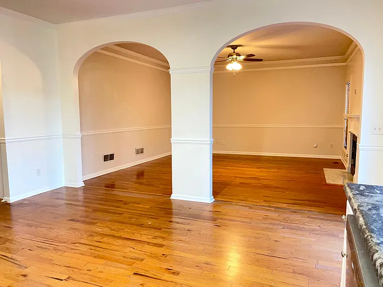 3911 McGuire Way NW — Photo 6