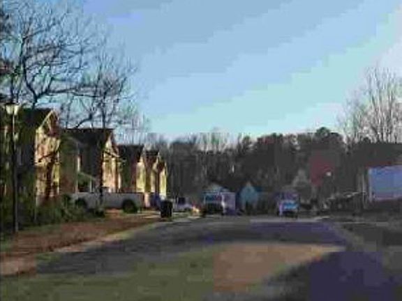 Exterior Neighborhood (street photo)