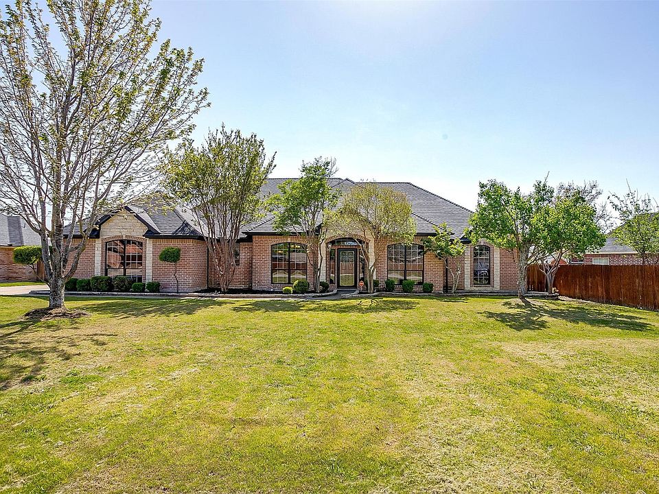 1st image of 909 Alconberry Dr