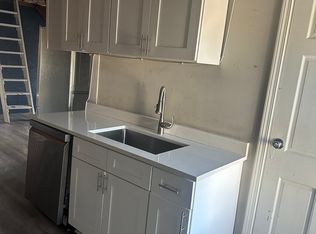 2207 N Newhall St, Milwaukee, WI 53202