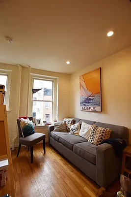 Rented by Bold New York | media 8