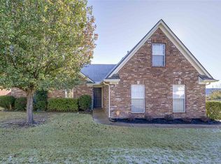 2736 Shady Well Ln, Memphis, TN 38016
