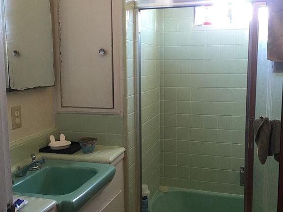 5th image of 48 Randolph Ave