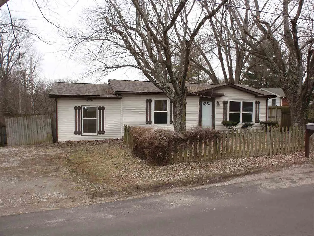 4129 Tunnelton Rd photo 1