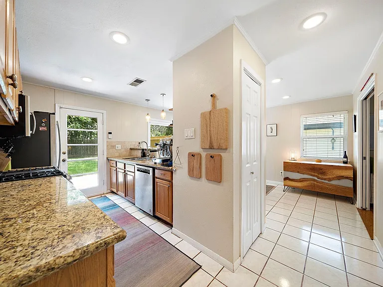 4306 Warm Springs Rd — Photo 8