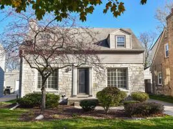 5334 North Kent AVENUE, Whitefish Bay, WI 53217
