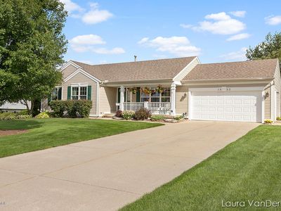 1953 Rahn Dr NE, Grand Rapids, MI, 49525
