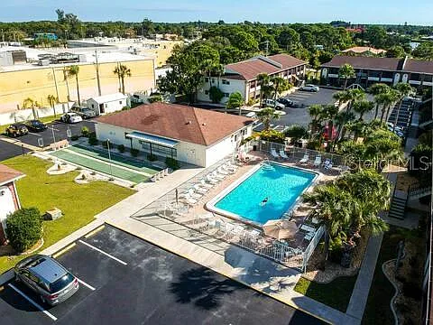 2 bed, 2.0 bath, 1056 sqft, $3,900 — Photo 3