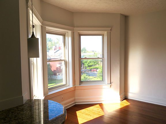 4th image of 2836 Franklin Blvd APT 206
