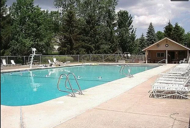 Community pool