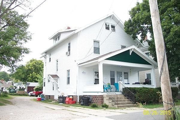 2nd image of 28 Montrose Ave