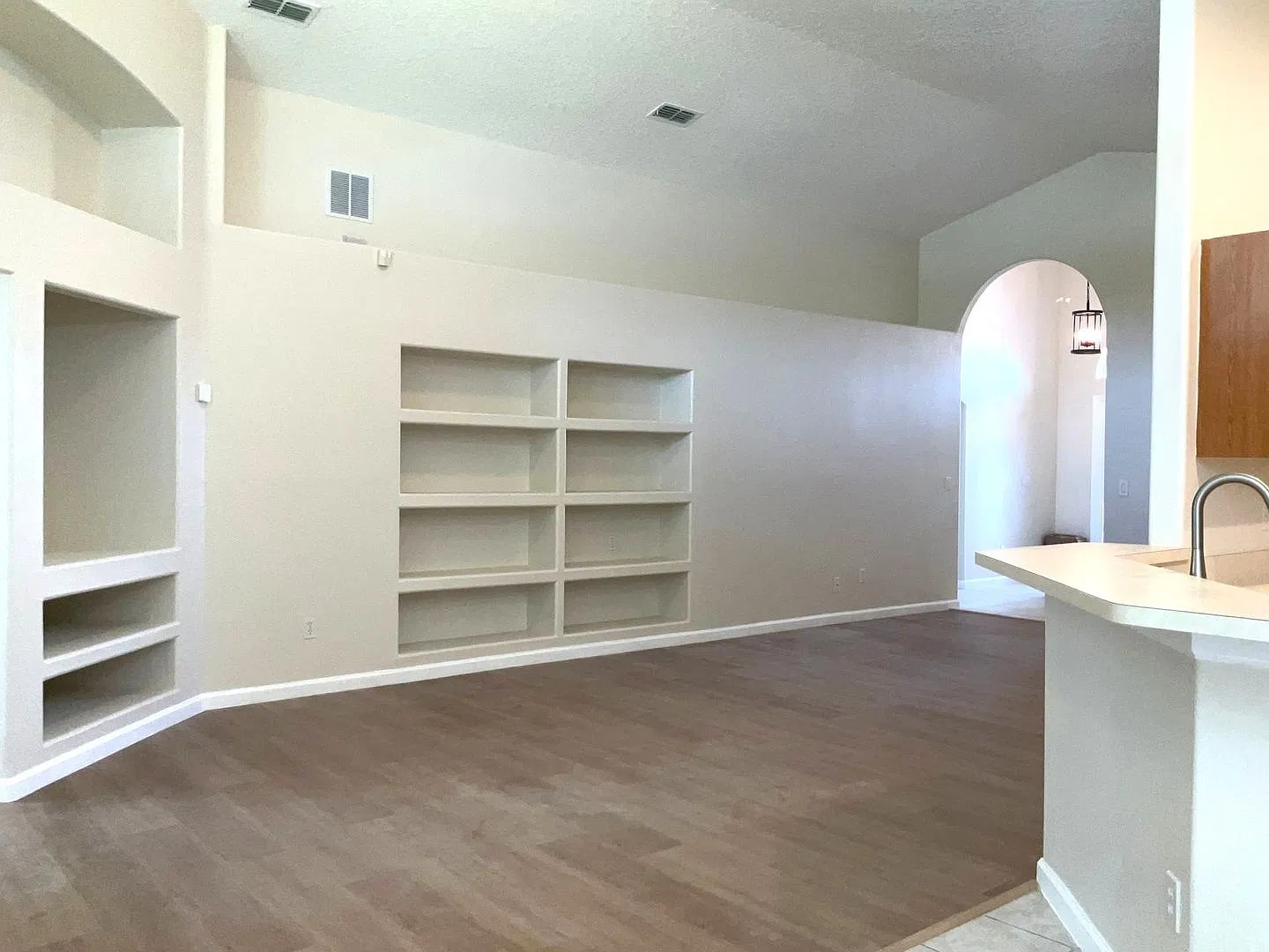 3 bedroom, 2 bath, 2 car garage, Single Family home in the Clermont gated community of Mission Park! — Photo 4
