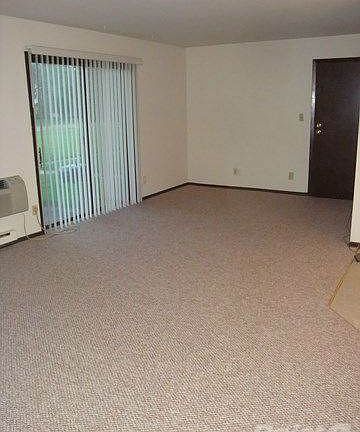 1 Living Room Somers #9 Move In 6-2-14 (7) (Copy)