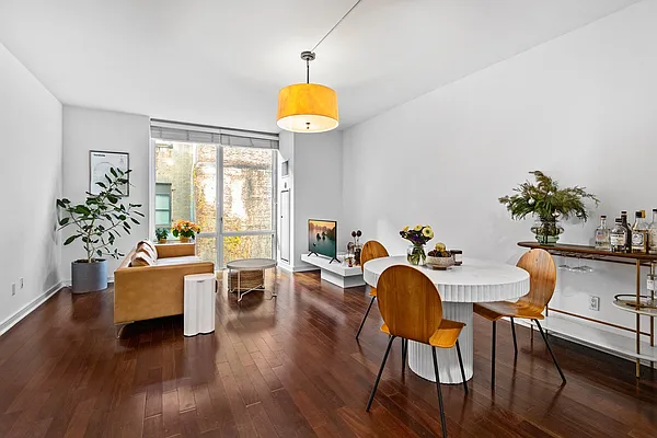 Rented by Evans Real Estate | media 1