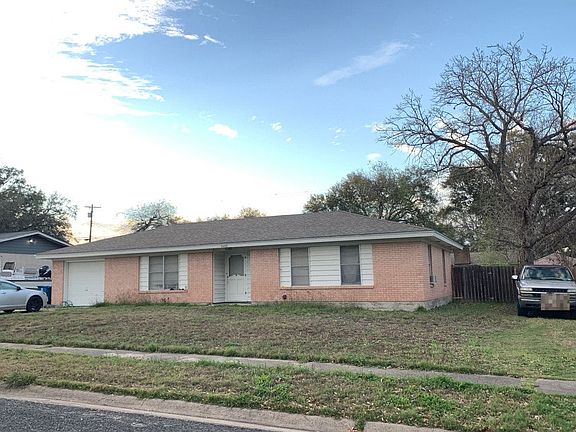 2nd image of 1409 Oriole Ln