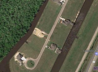 Yellowfin Dr, Springfield, LA 70462