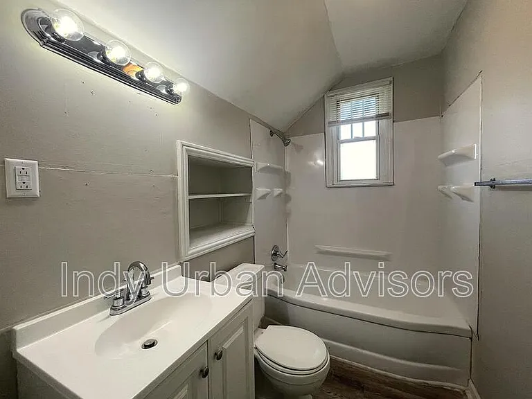 101 S Bancroft St #101.5 — Photo 8