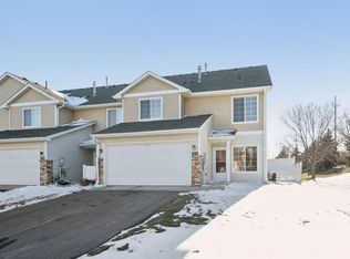 1302 Landsdown Ln, Waconia, MN 55387