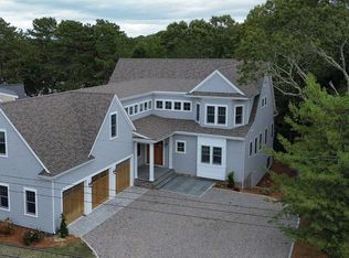 28 Quaker Run Rd, Mashpee, MA 02649