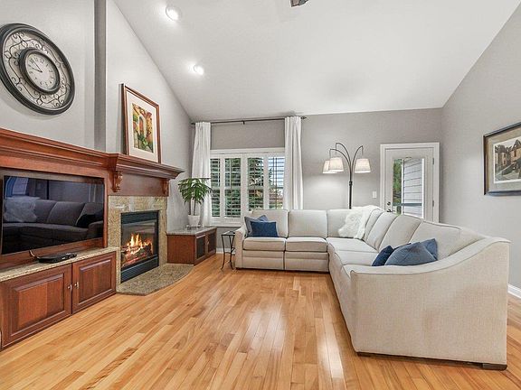 4th image of 1710 Whispering Pines Cir
