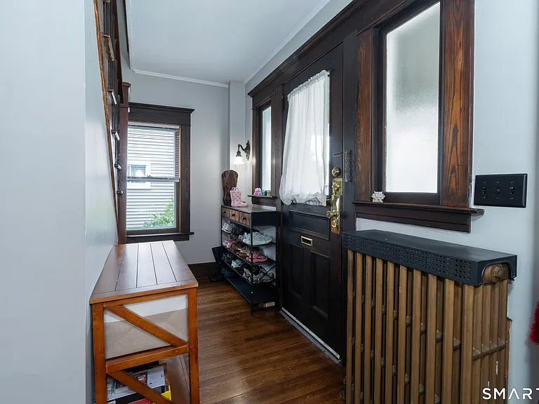 271 Brown St — Photo 6