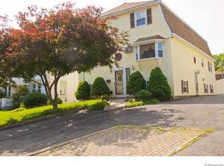 21 Magnolia Ave, Bristol, CT 06010