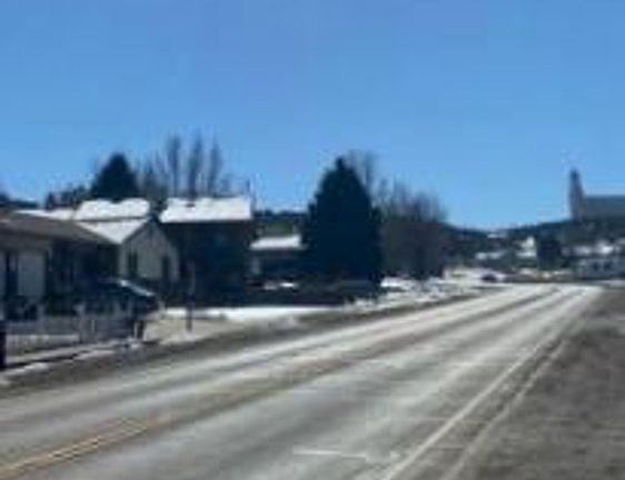 Exterior Neighborhood (street photo)