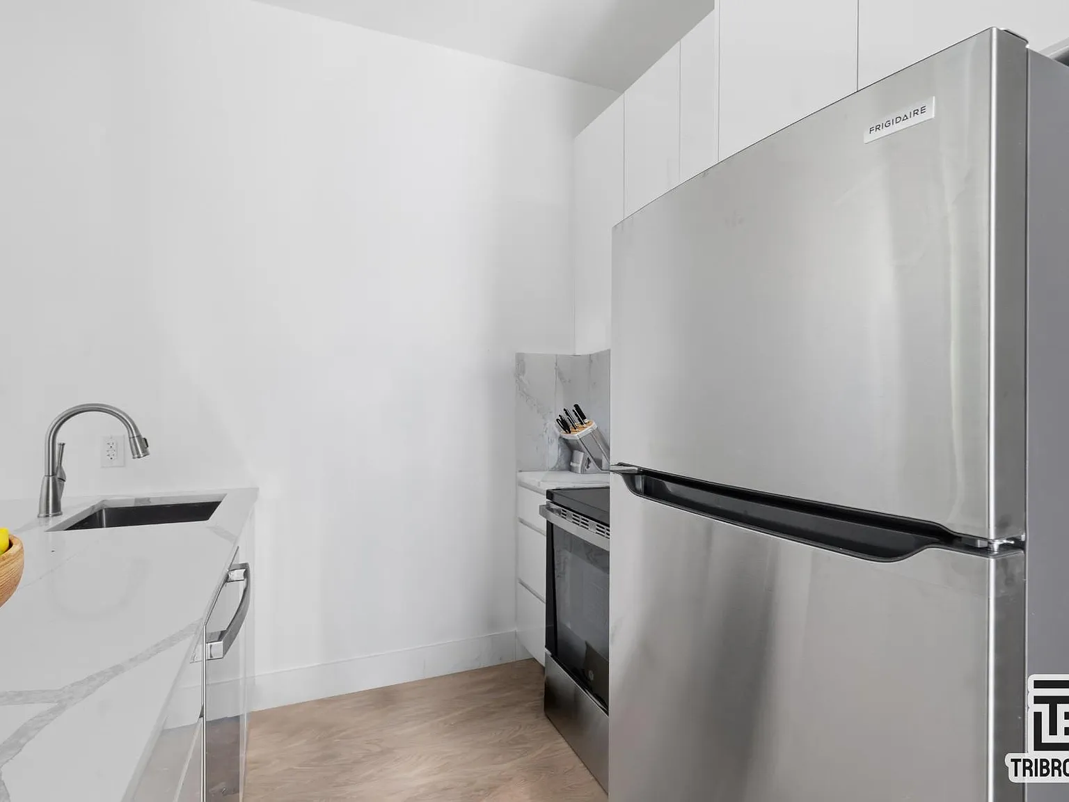 444 Lexington Ave — Photo 4